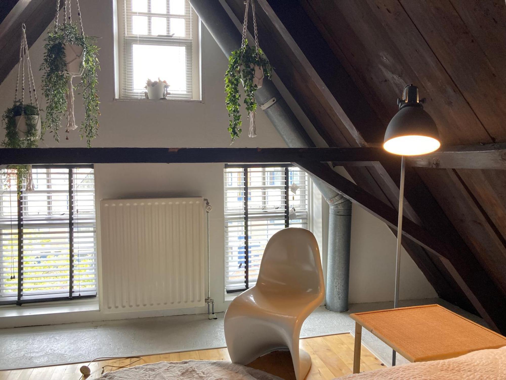 Elegant Appartement In Pakhuis Friesland Centrum Leeuwarden Room photo
